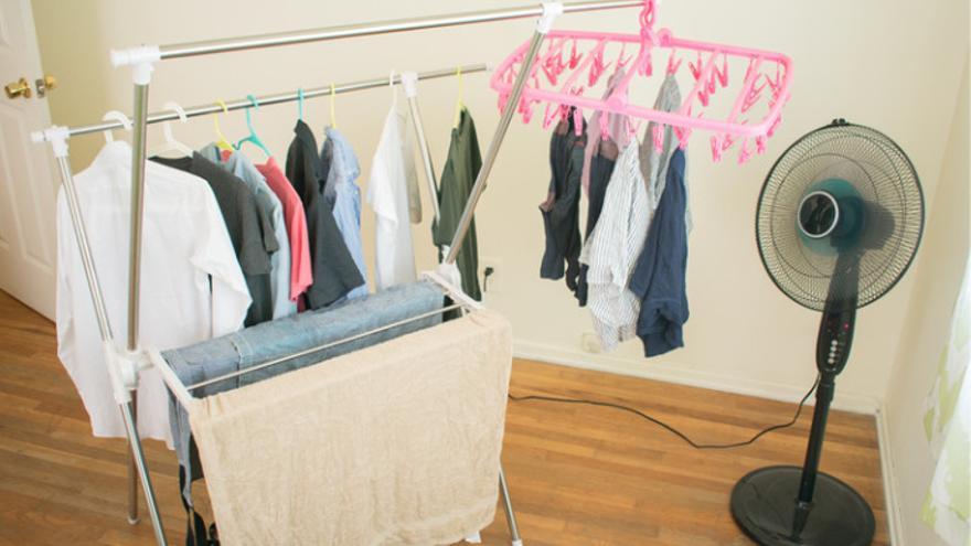 ¿Lluvias sin parar? Aquí te damos prácticos tips para secar la ropa en temporada húmeda