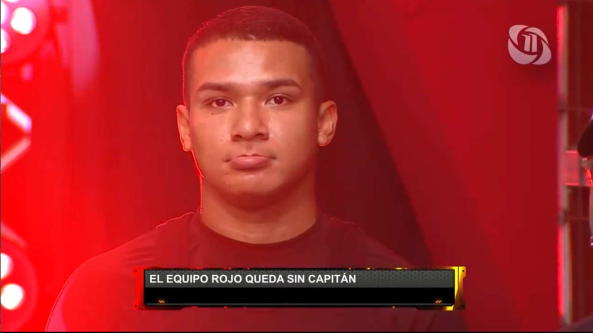 Crisis total en el Rojo: Producción destituye a Chomín como capitán