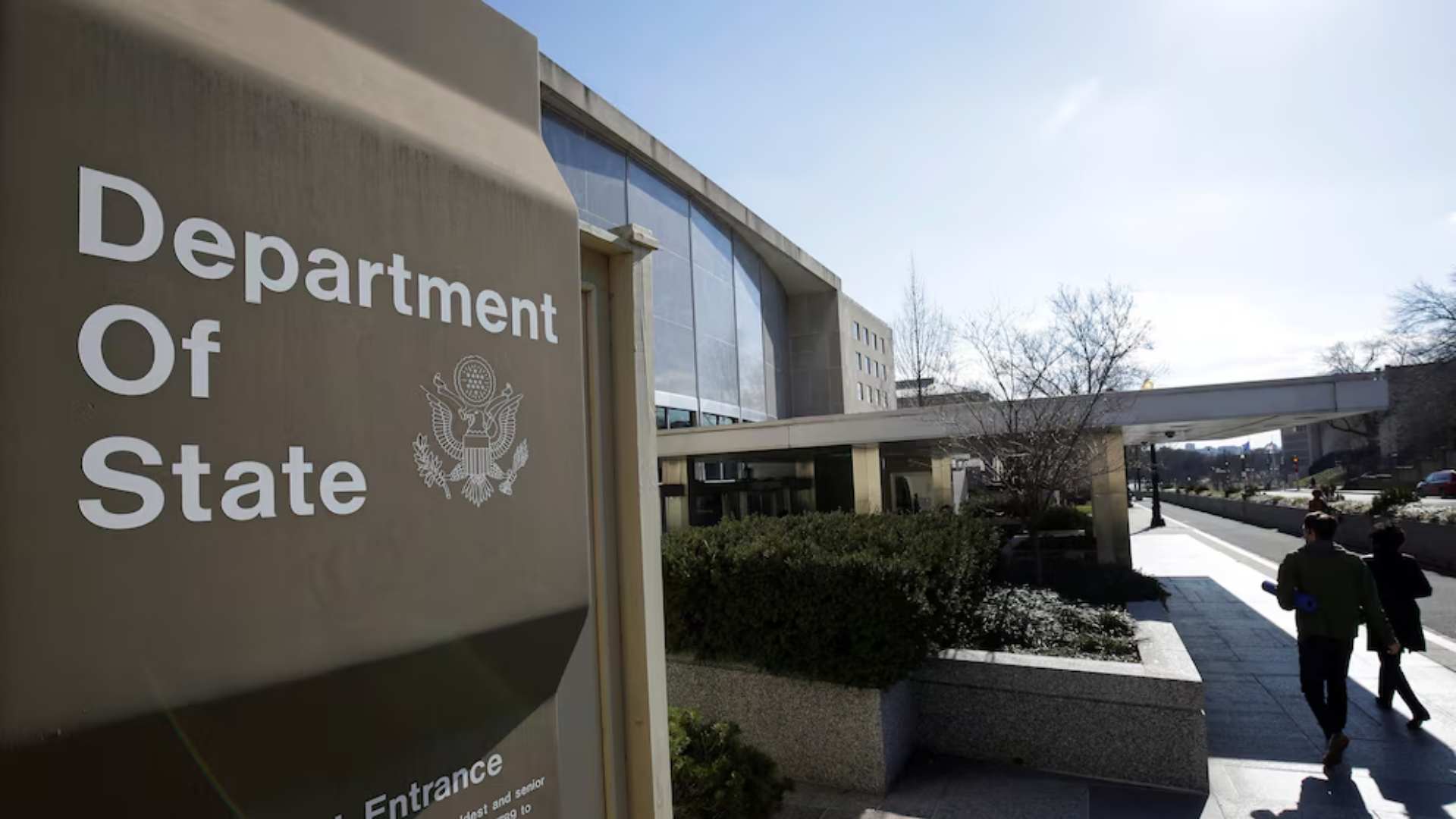 Estados Unidos lanza alerta global tras ataques en Irán y acelera evacuación de ciudadanos