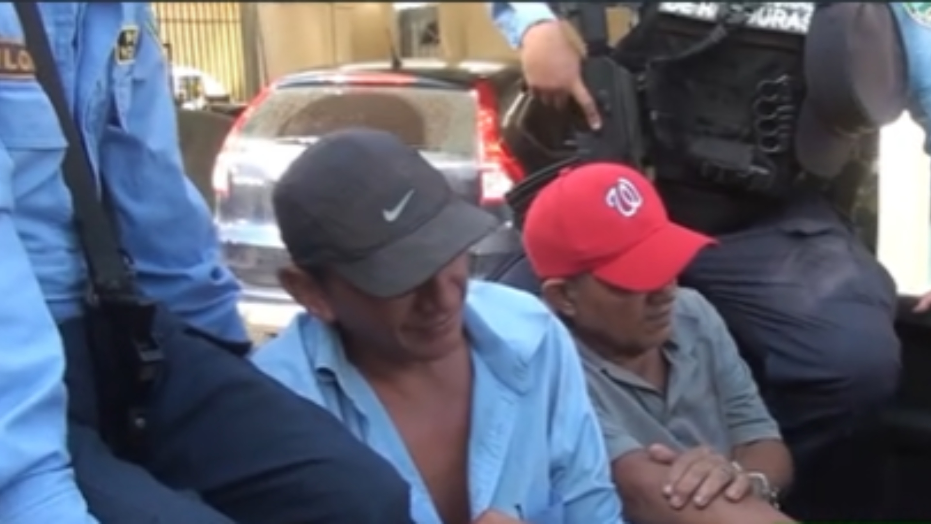 Hondureño es detenido por agredir a menor que se peleó con su hijo en escuela de Choluteca