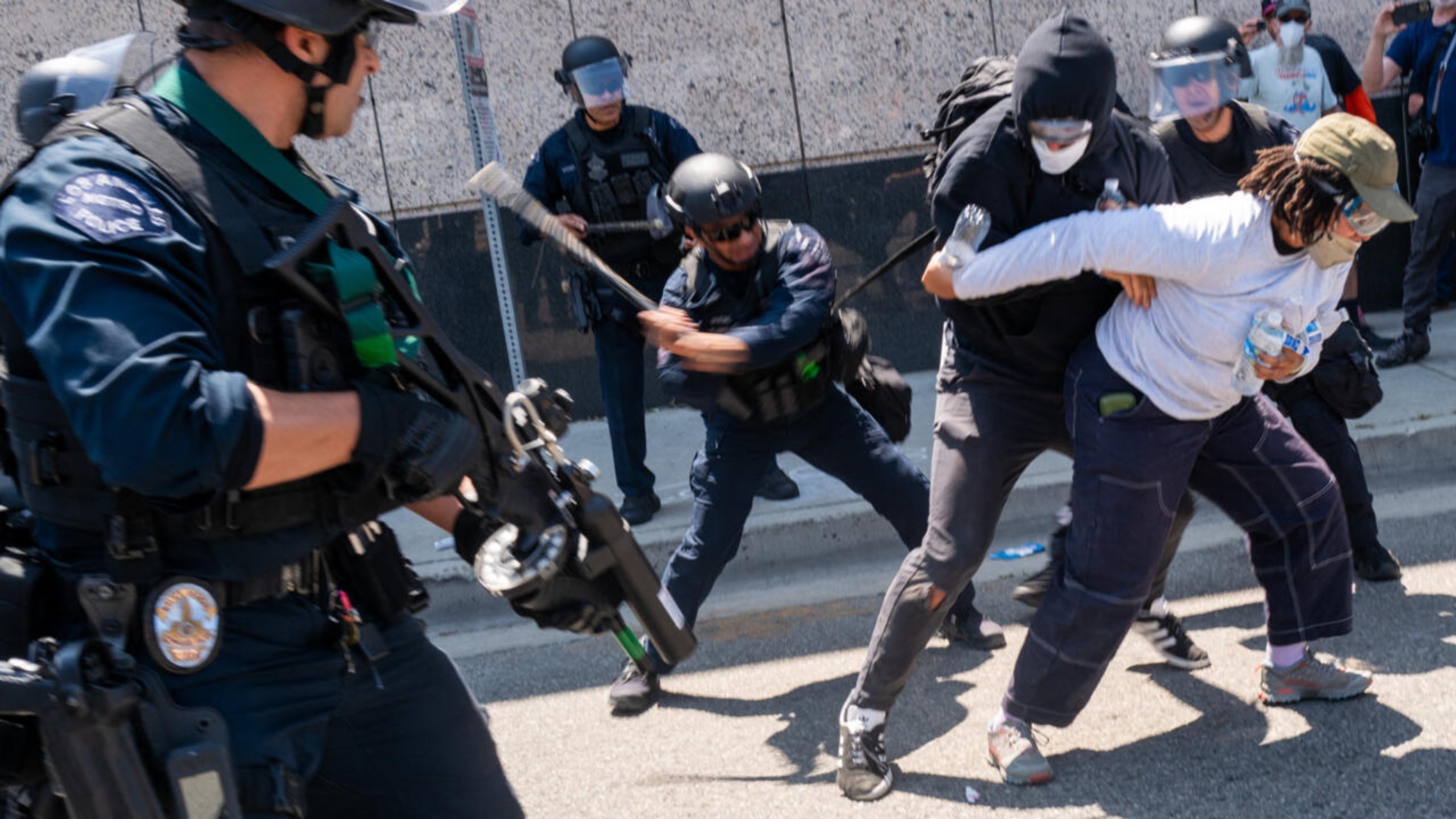 Migrantes hondureños Los Ángeles protestas