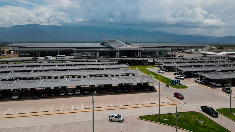 Avión con destino a Palmerola retorna a Miami tras ser alcanzado por un rayo en pleno vuelo