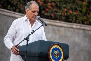 Corte analiza amparo de Nasry Asfura y lo remite a Sala Constitucional por competencia