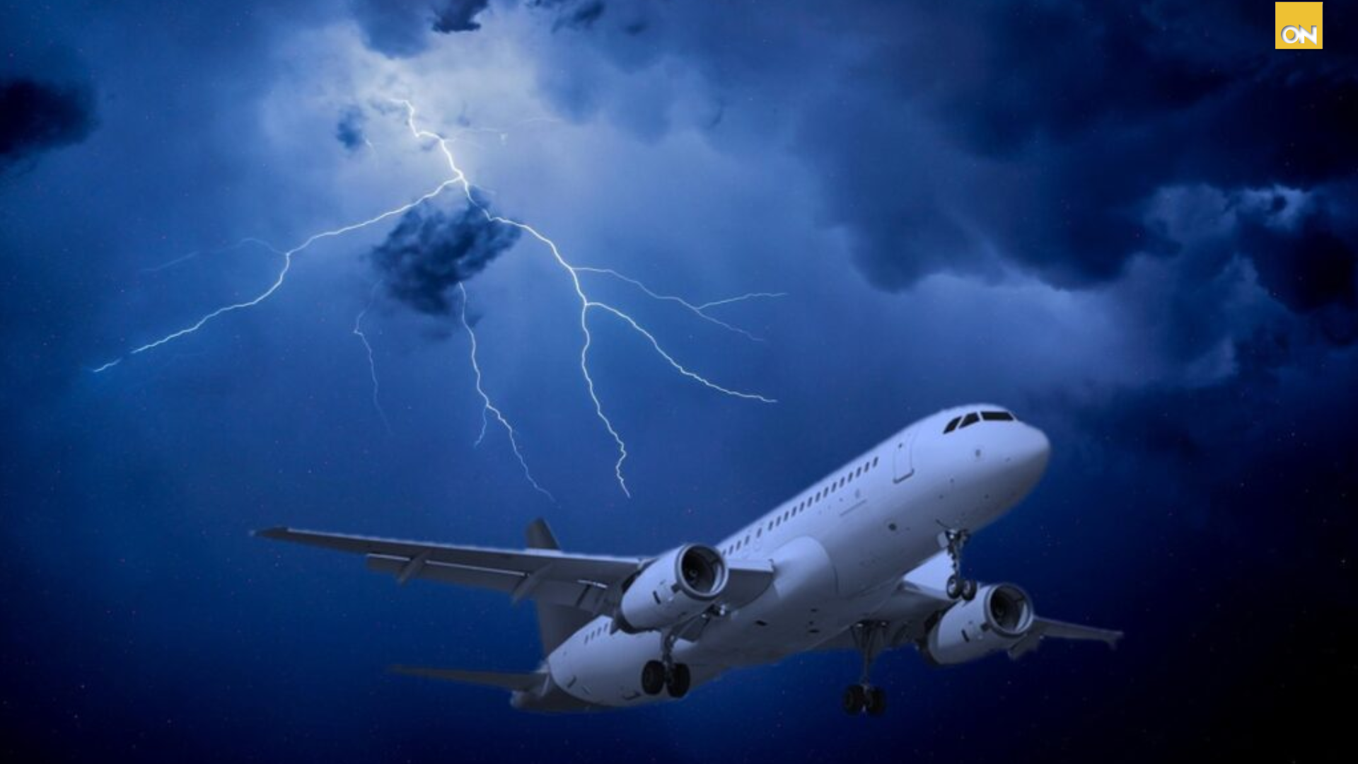 Pasajeros avión rayo Palmerola