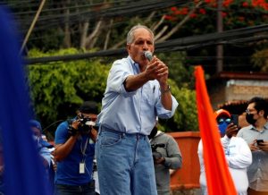 Corte analiza amparo de Nasry Asfura y lo remite a Sala Constitucional por competencia