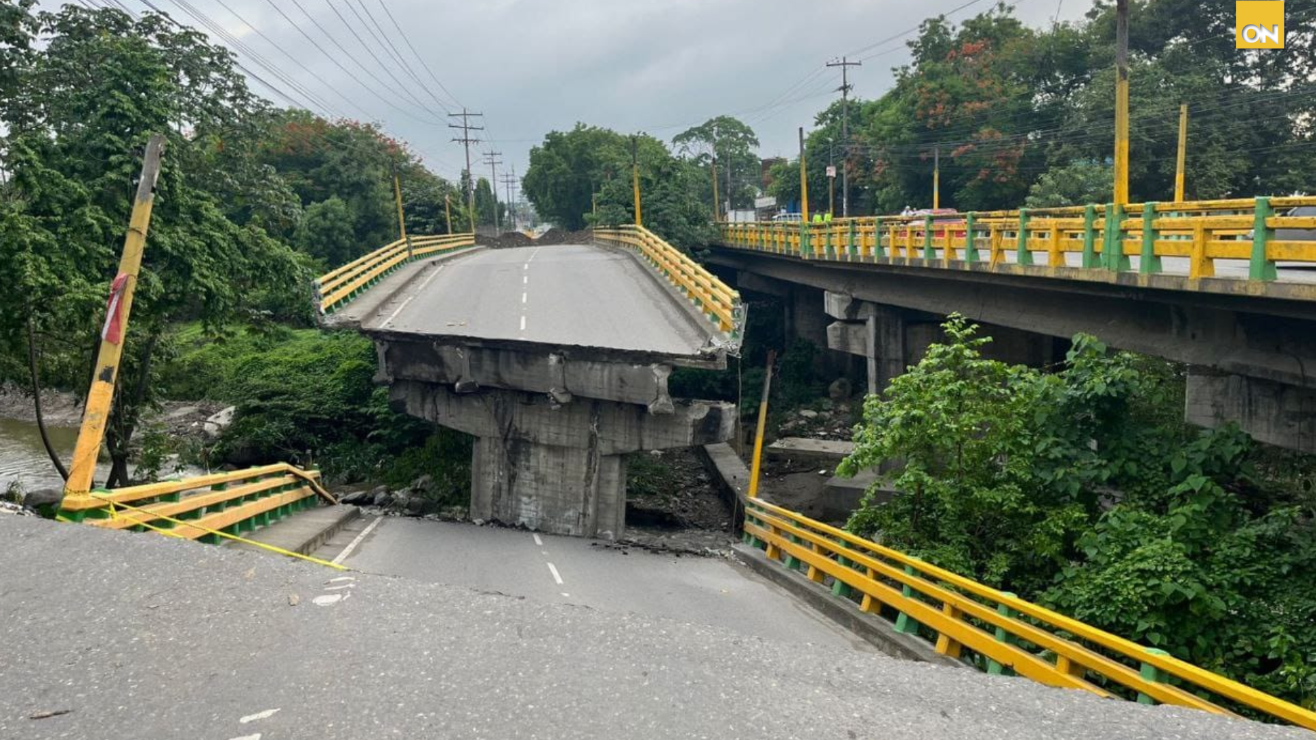 Colapsa puente en San Pedro Sula y cierran paso clave en plena Feria Juniana