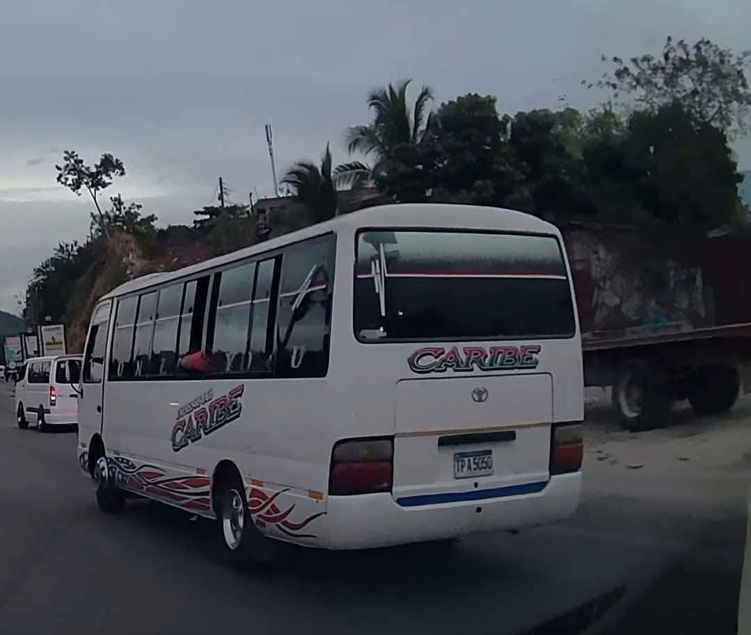 Pasajera cae de bus en movimiento en Choloma y el conductor huye sin detenerse
