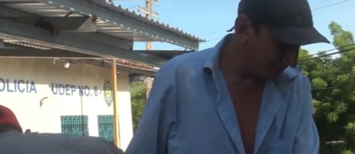Capturan a hondureño que agresivo a un niño por haberse peleado con su hijo en la escuela