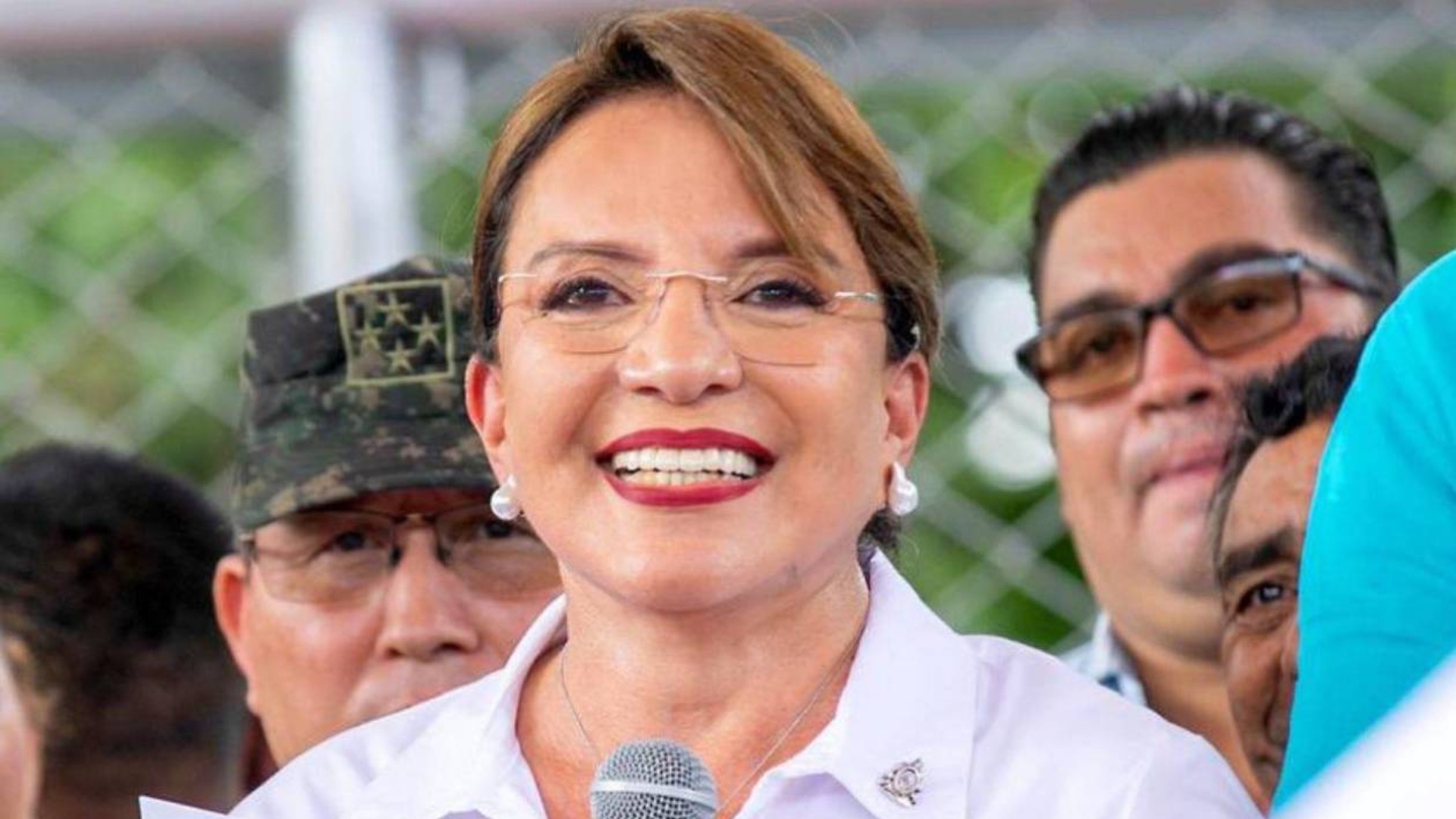 Xiomara Castro asegura que ni el partido Libre ni Rixi Moncada hacen uso de recursos del Estado