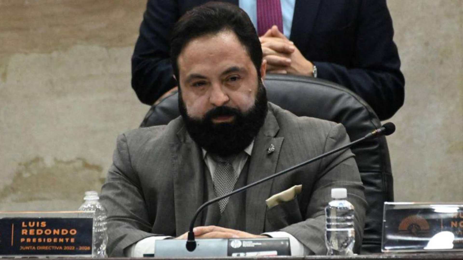 Por esta razón diputados denunciaron a Luis Redondo, presidente del CN, ante el MP