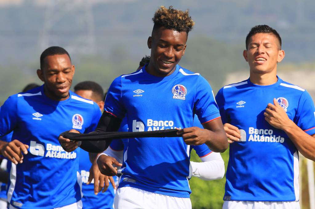 Olimpia pierde por todo el torneo a John Paul Suazo - RADIO AMERICA