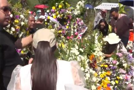 lo más emotivo del velorio y entierro de Mayra Tercero
