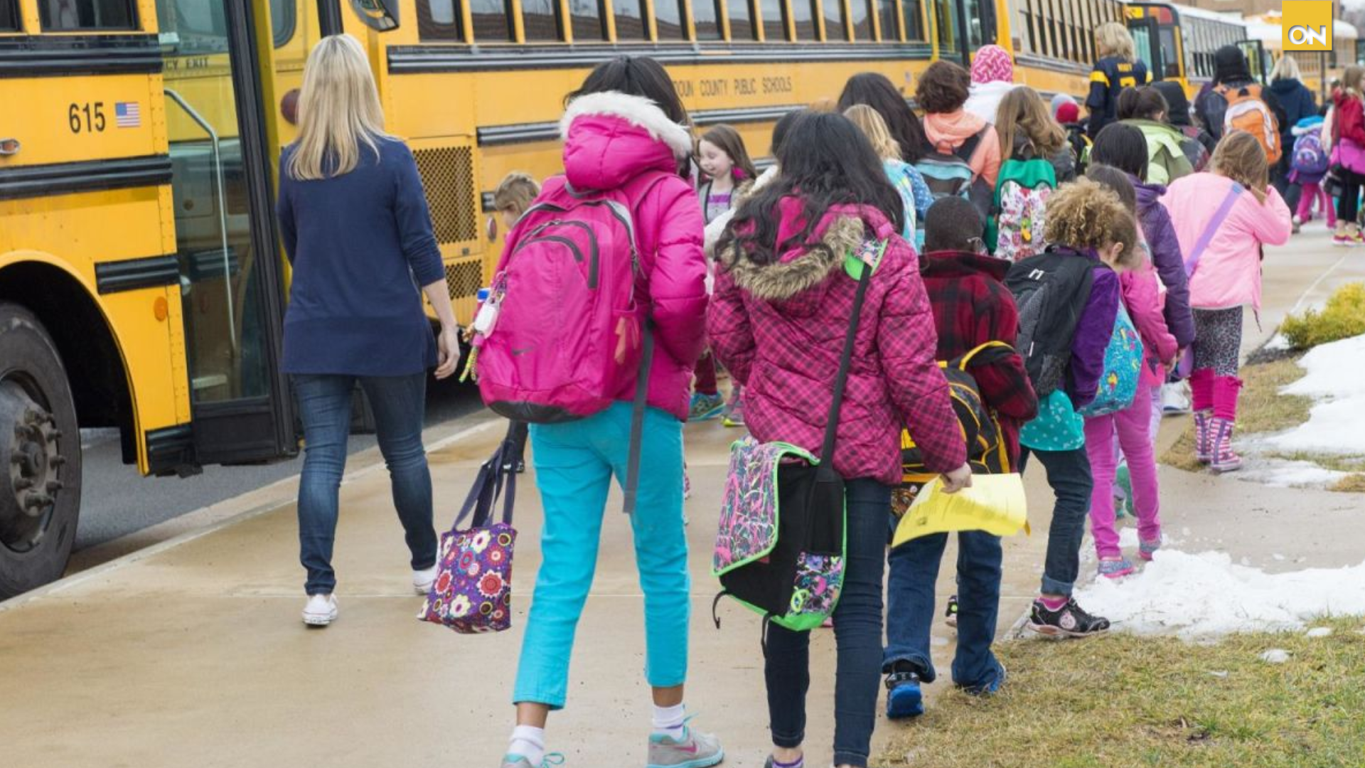 ¿Deportarán a niños nacidos en EE.UU.? Jueza federal cuestiona orden ejecutiva de Trump sobre ciudadanía