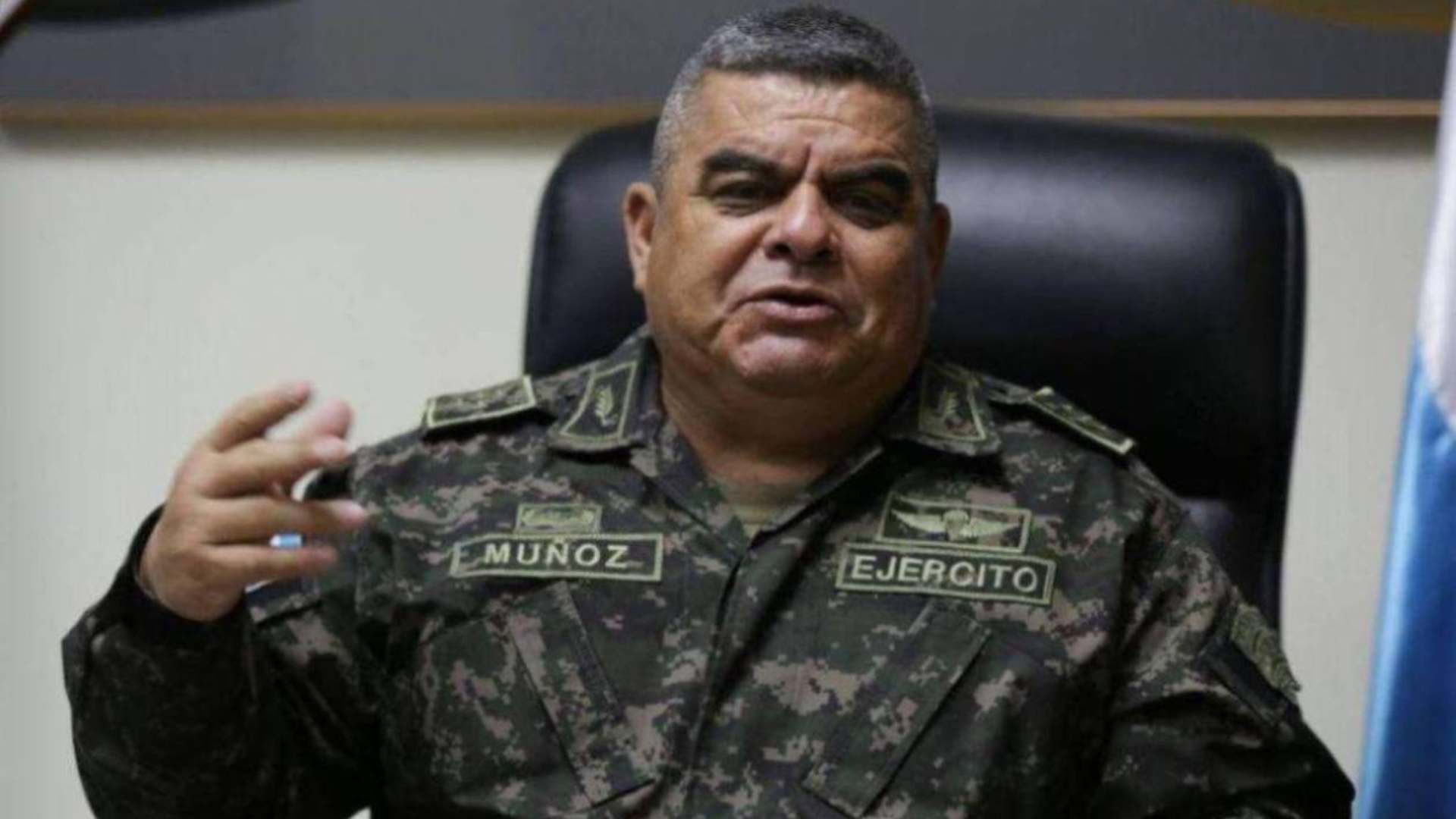 Ramiro Muñoz, director del INP: “Una colonia sí se puede controlar (...) Uno no se entrena uno para ir a darles abrazos”