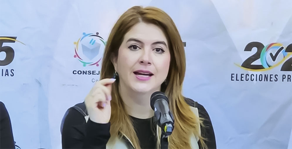Cossette López pide respeto al trabajo del CNE