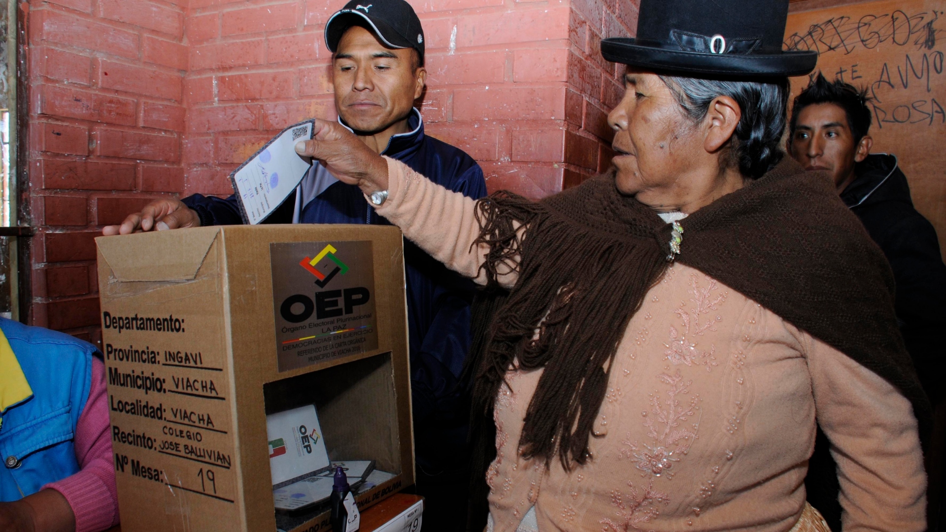 Elecciones en Bolivia millones de ciudadanos acuden a las urnas en una jornada clave
