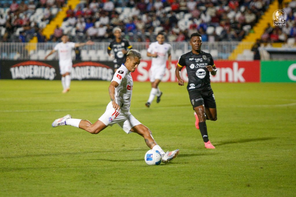 Olimpia saca la cara por Honduras en la Copa Centroamericana