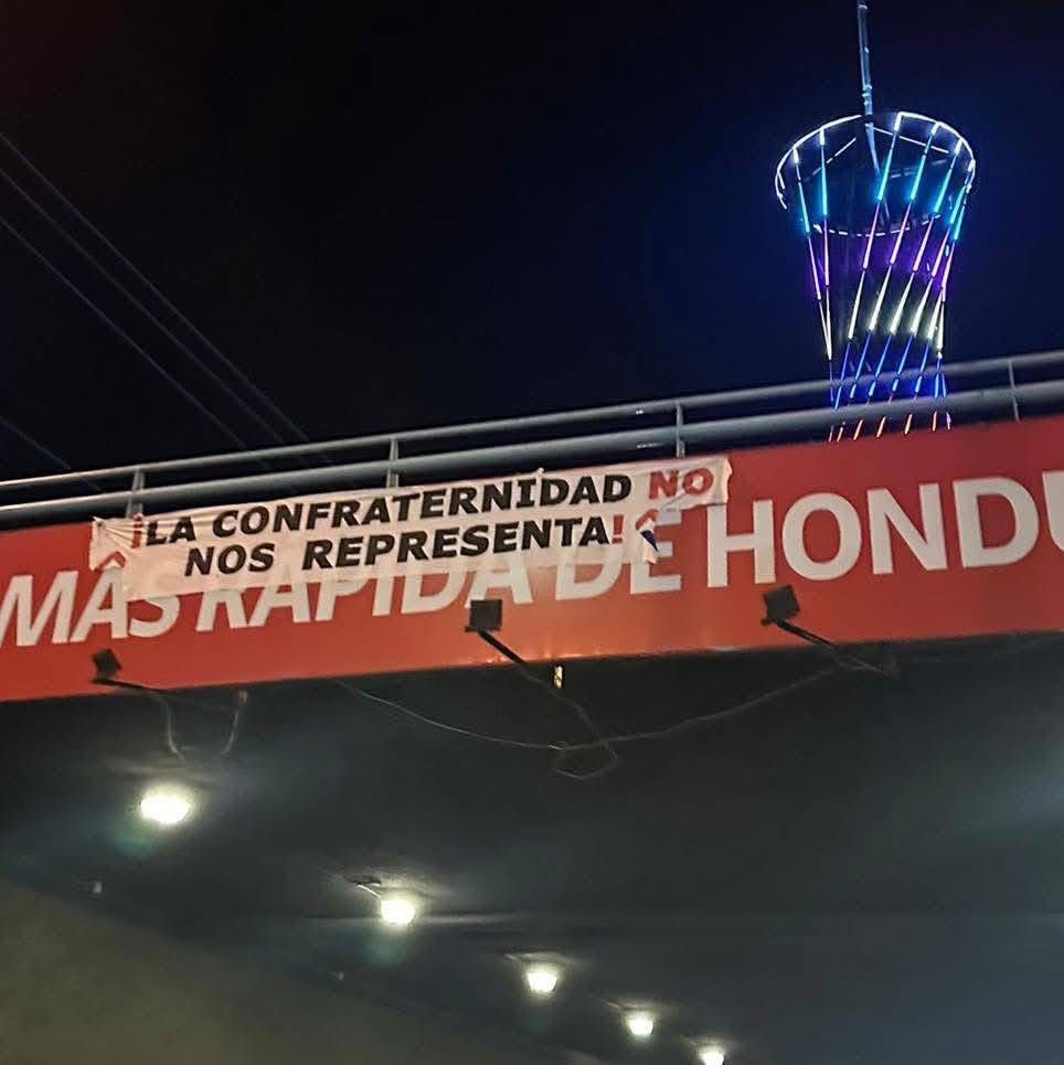 Minuto a minuto: Caminata por la Paz y la Democracia moviliza a miles en Honduras