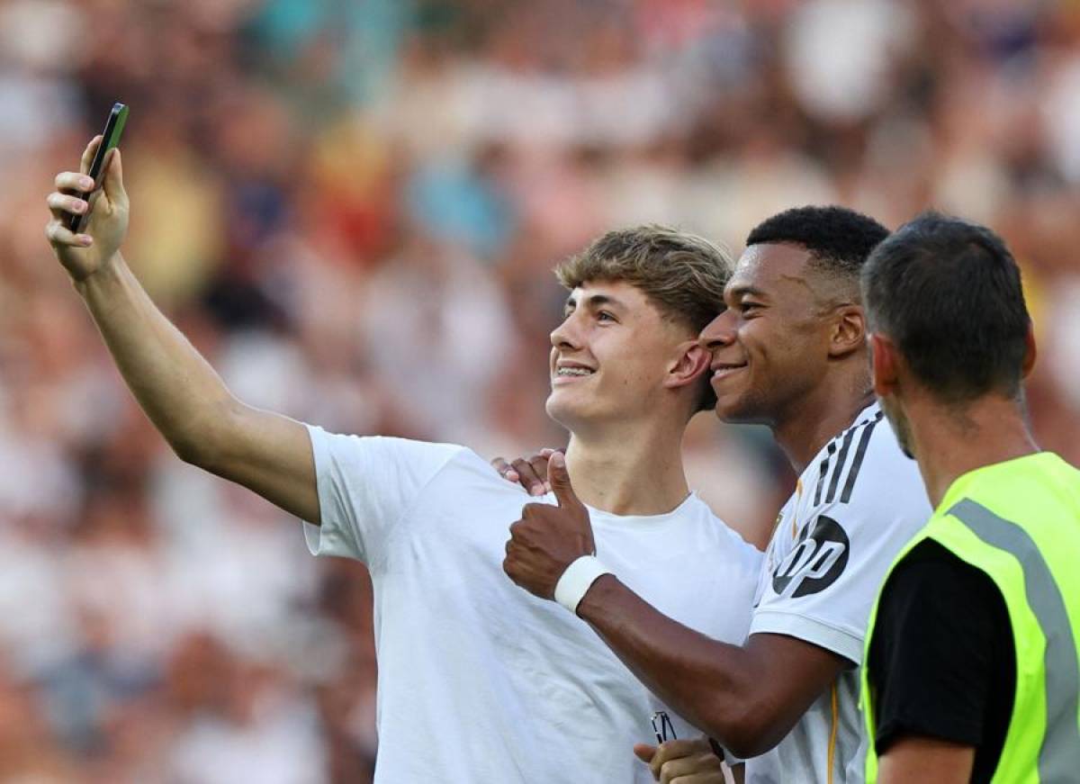 Un aficionado salta al campo y así reaccionó Mbappé; Arda Güler brilla y el debutante se lució con Real Madrid