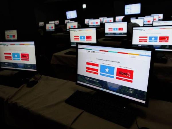CNE confirma que 1,700 centros de votación no tienen conectividad