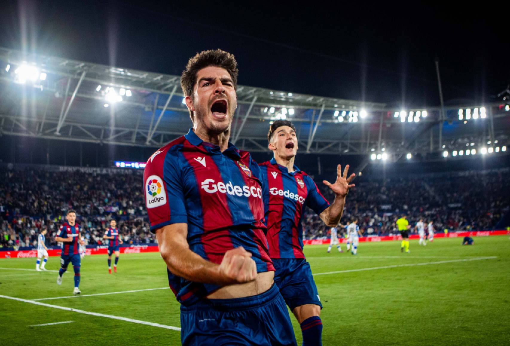 El Levante UD se asegura la renovación de Macron como patrocinador técnico en 2022-2023