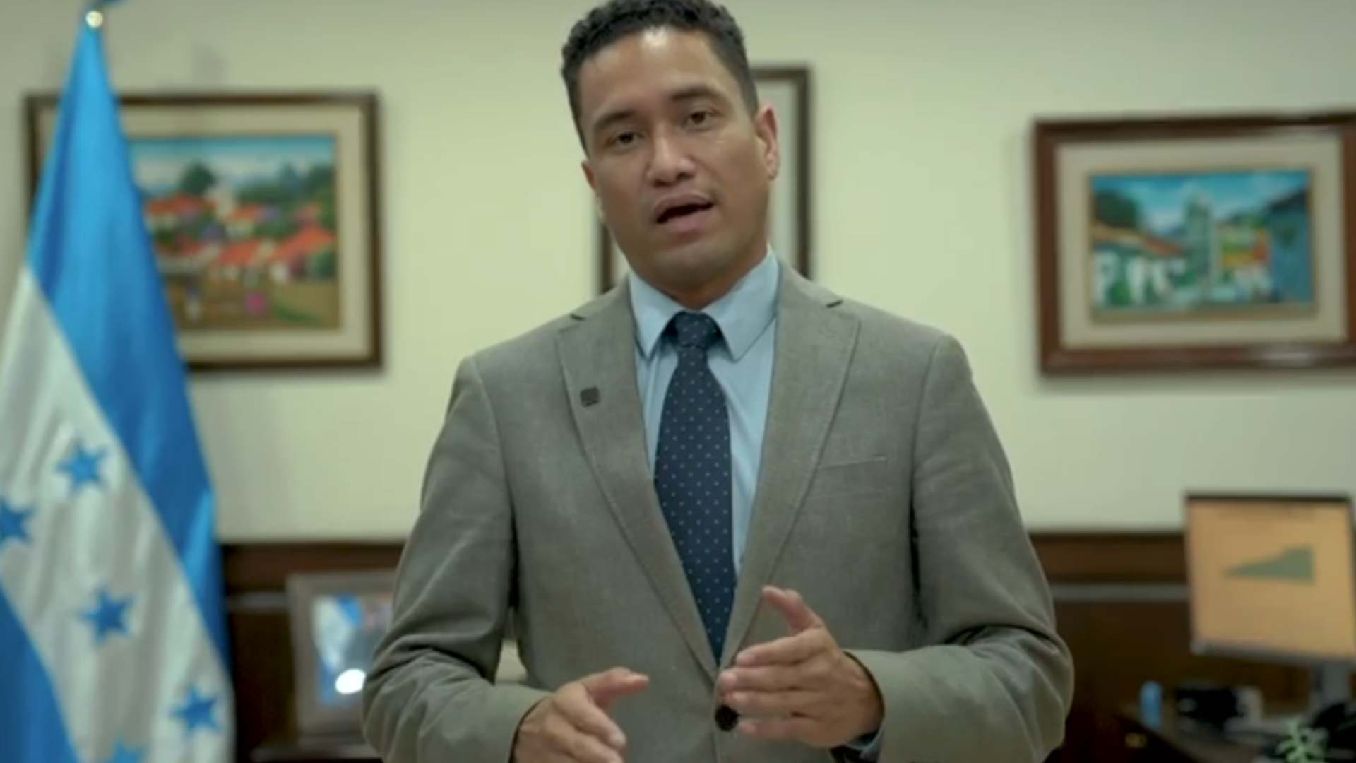 Duarte da declaraciones de préstamos en Congreso Nacional