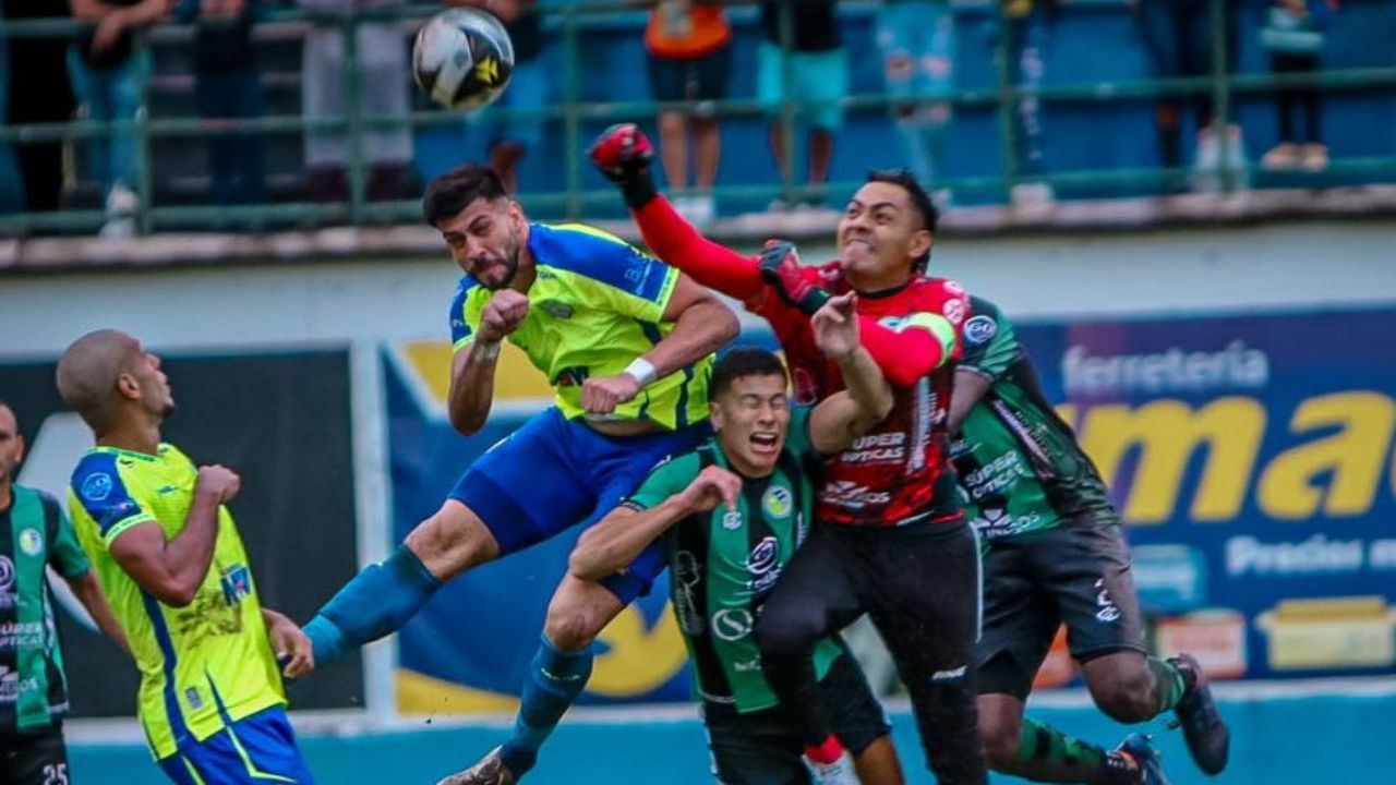 A qué hora juega Juticalpa FC vs Olancho FC y quien transmite?