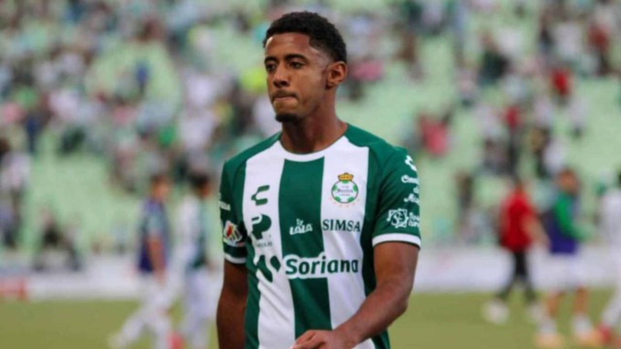 La decisión de Santos Laguna con Choco Lozano previo a debutar en el Apertura 2025 en