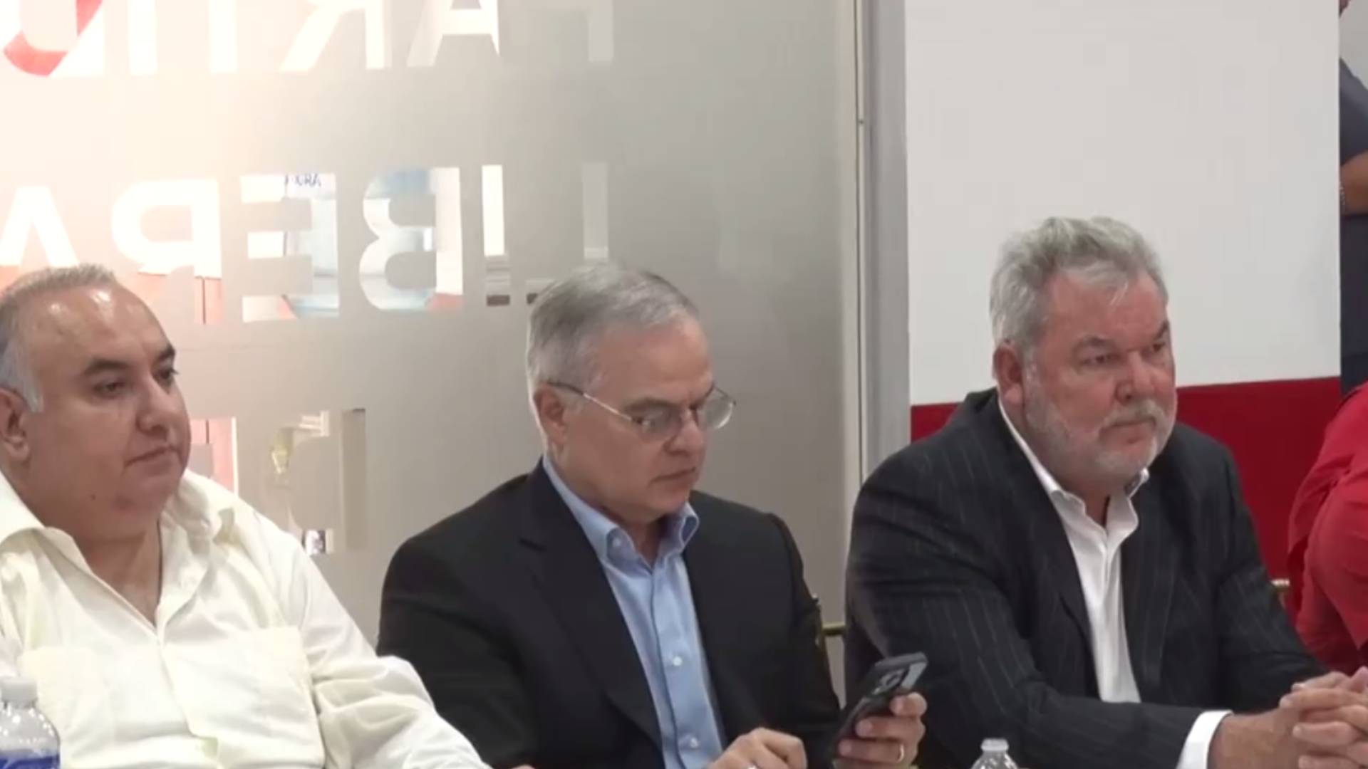 Autoridades del Partido Liberal debaten amenazas y persecución política contra sus candidatos