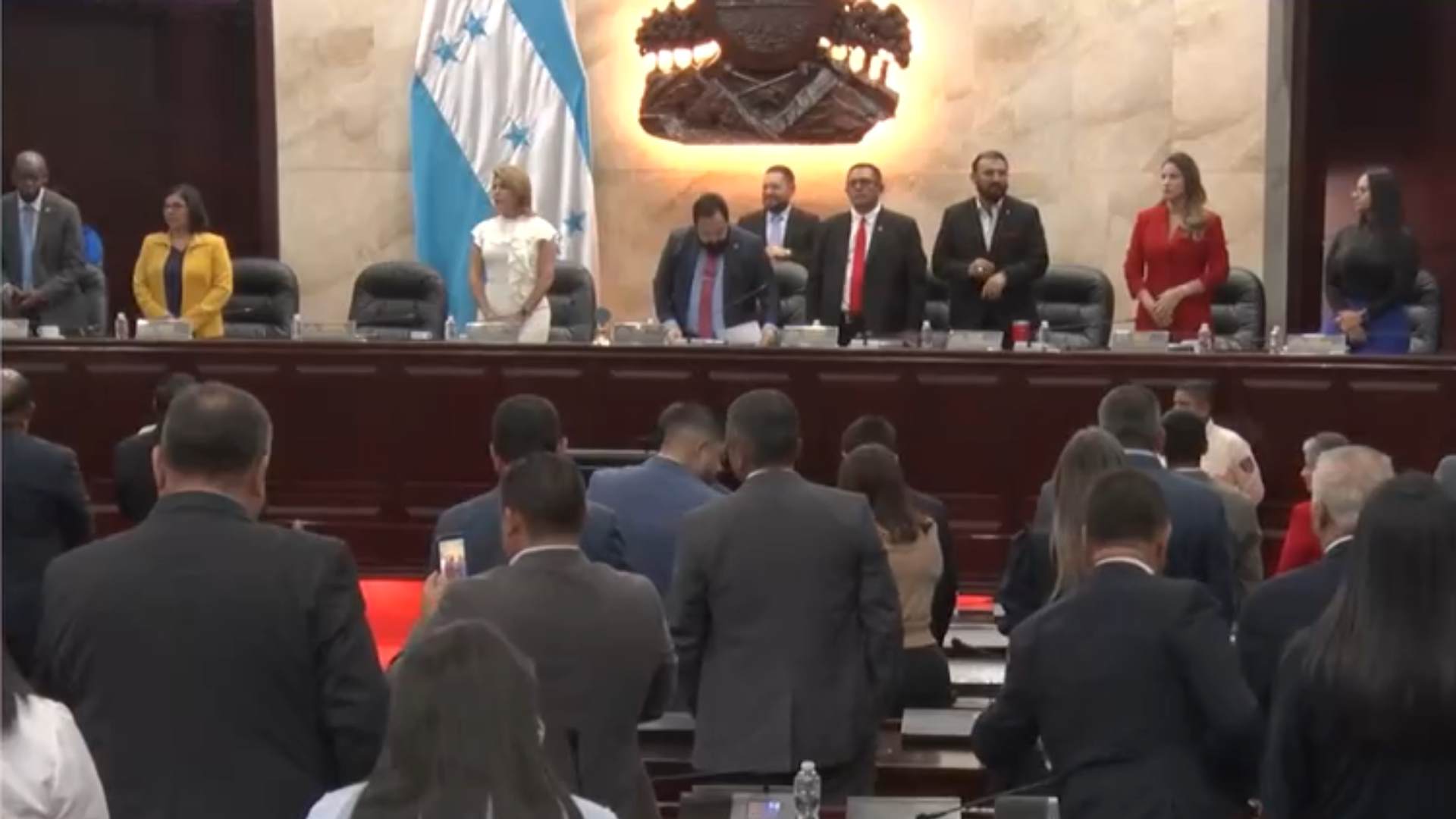 Alrededor de 70 diputados buscan reelección pese a baja productividad legislativa