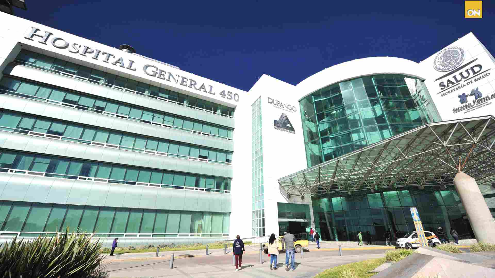 Hondureño convulsiona en celdas municipales de Durango y termina hospitalizado
