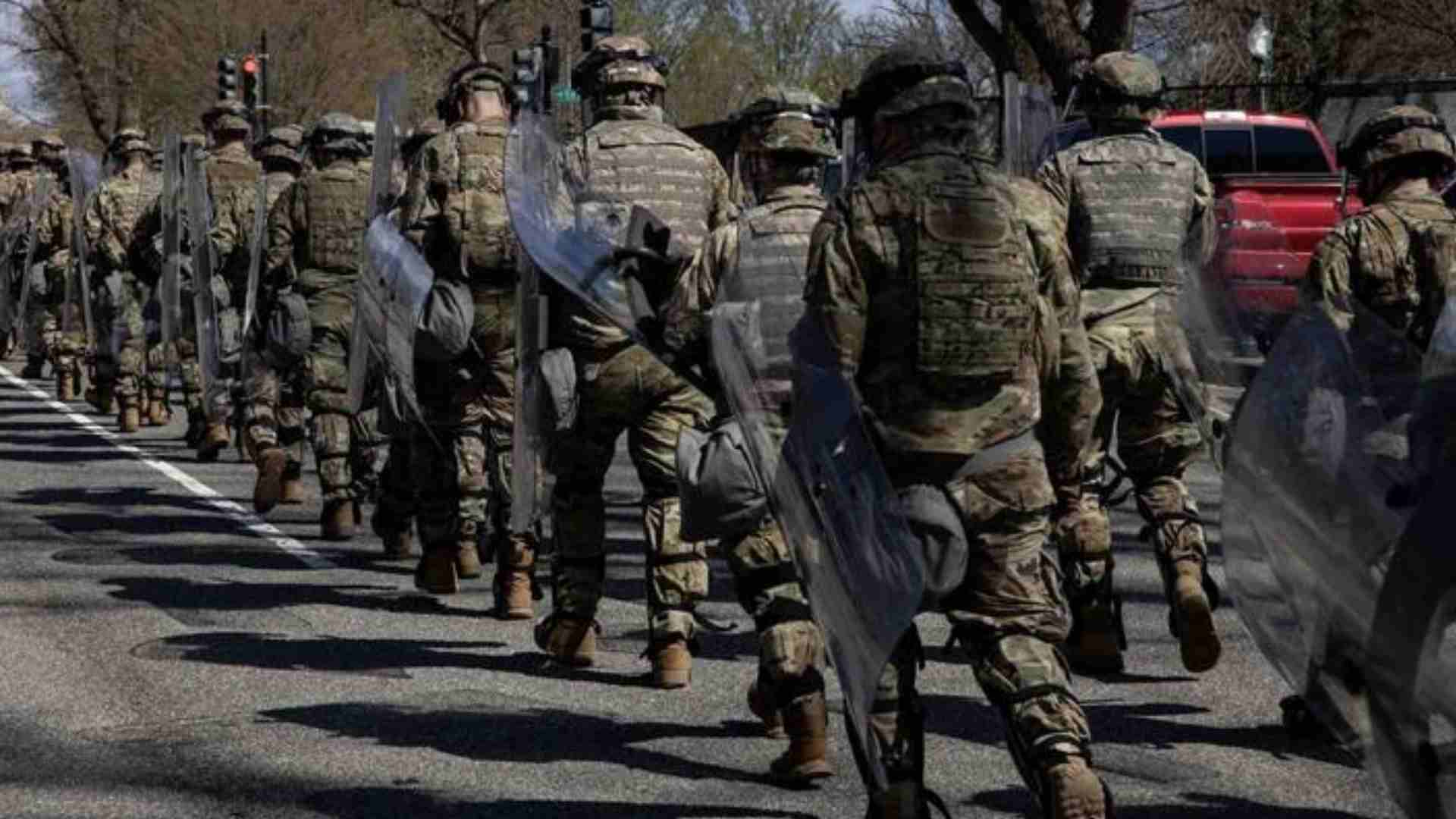 Entre miedo y rechazo: latinos en Chicago se preparan por posible despliegue de la Guardia Nacional