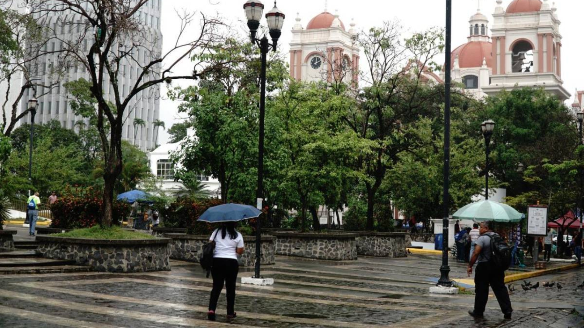 Jueves con altas temperaturas y lluvias en varias regiones del país: estas son las zonas afectadas