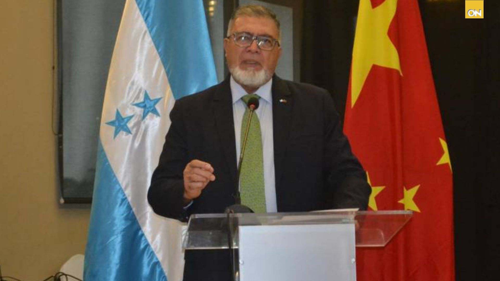 Ministro Ley empresarios