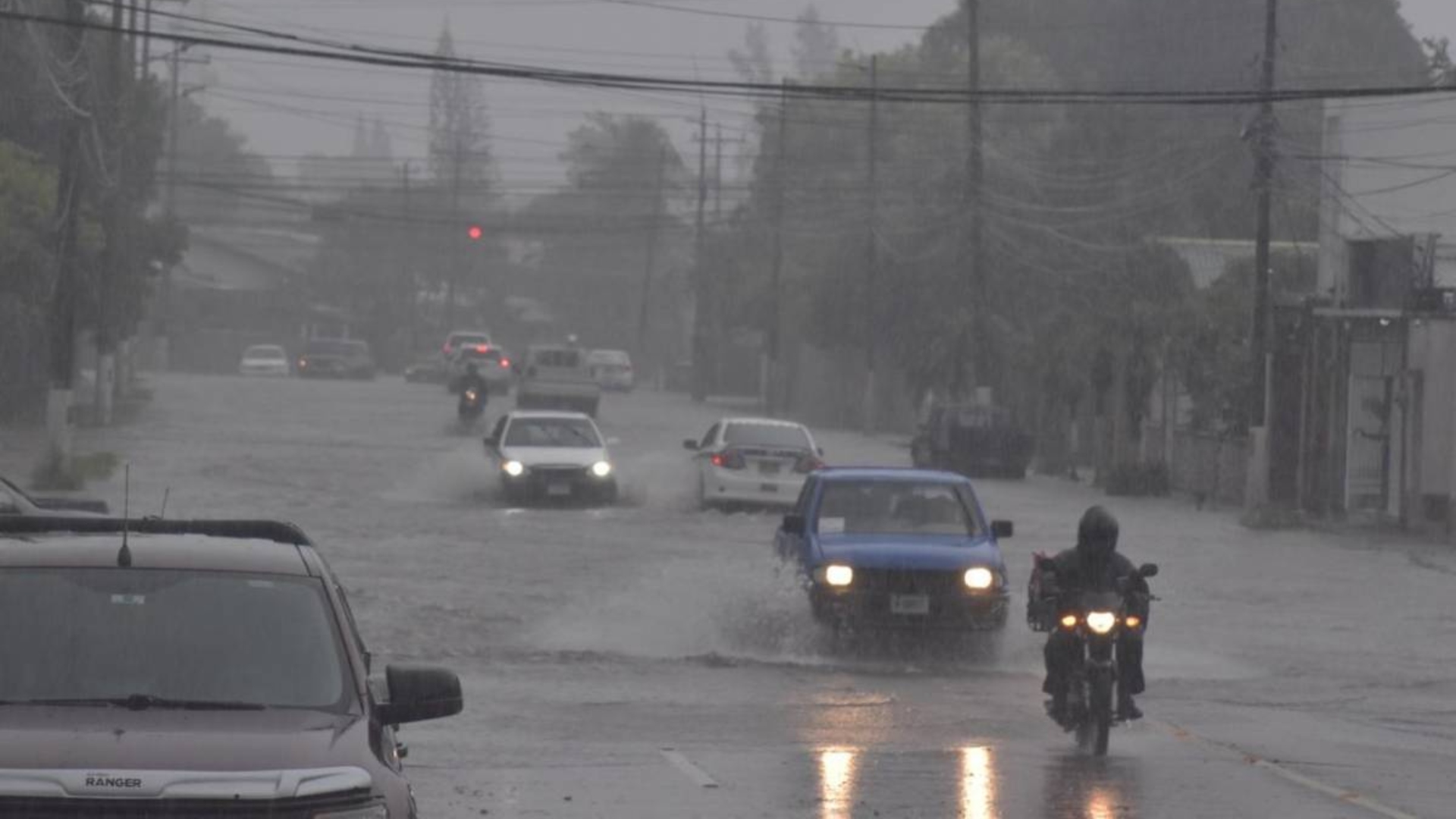 ¿Dónde se concentrarán los chubascos y tormentas por la onda tropical en el inicio de la Semana Morazánica?