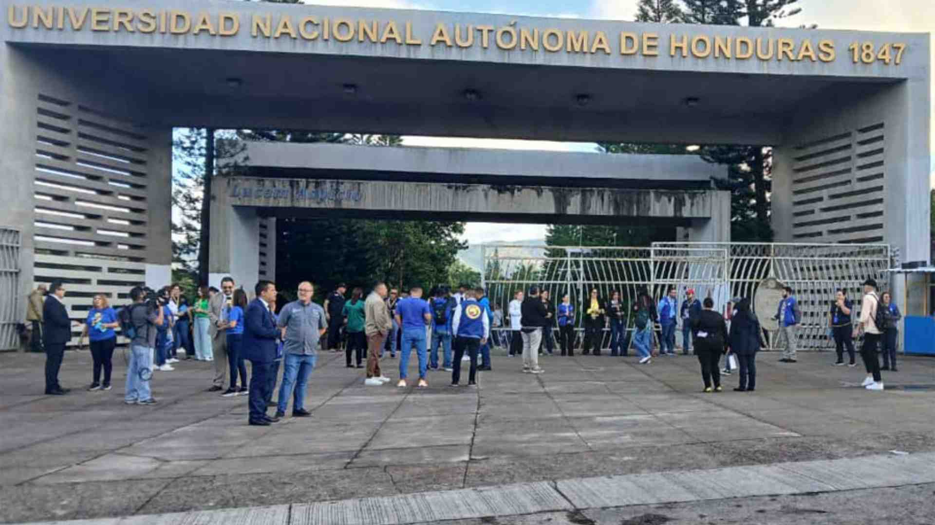 Esto dice la UNAH sobre clases en el Día de la Independencia y del Maestro
