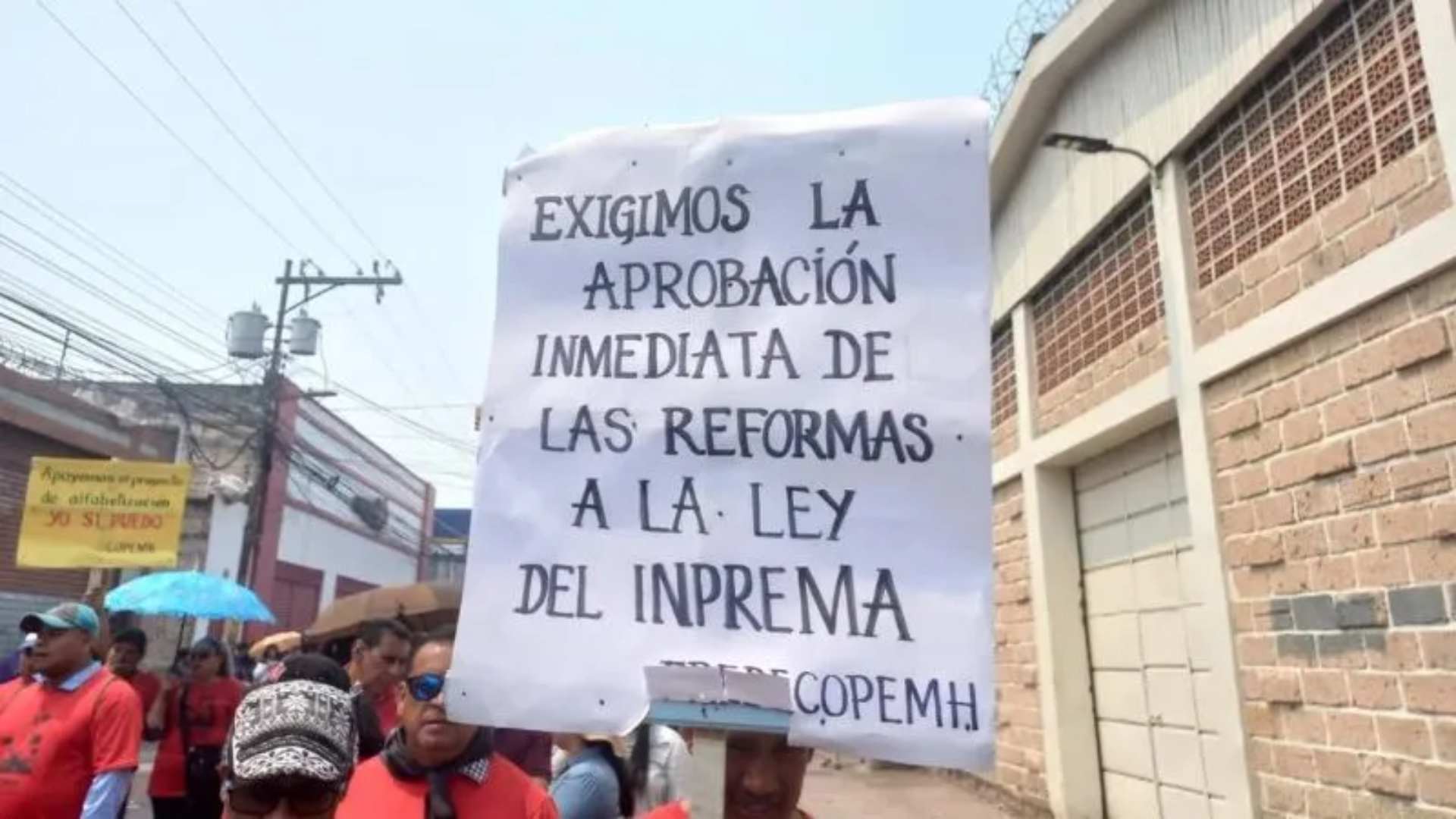 Magisterio anuncia movilizaciones en Honduras