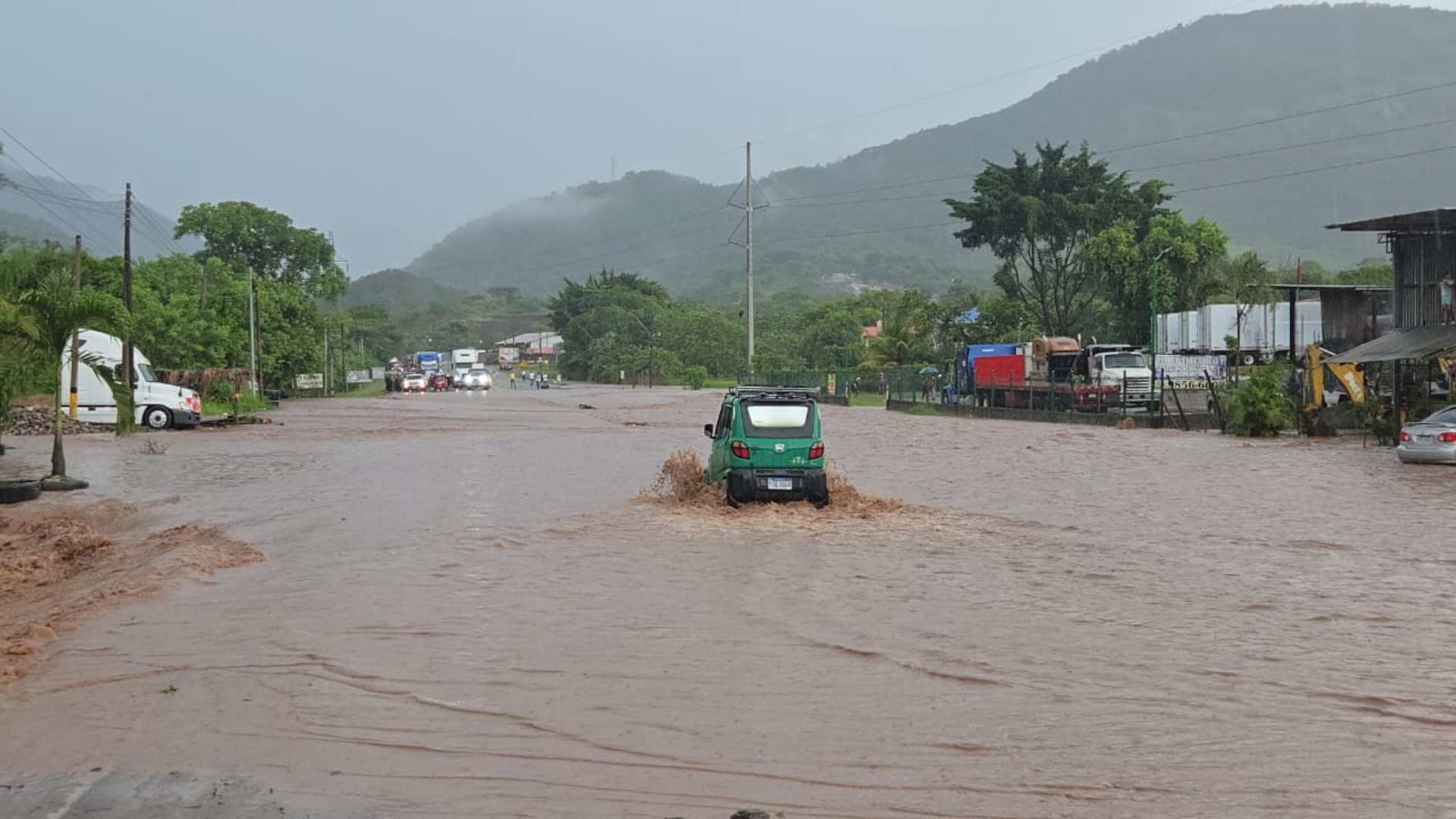 Copeco eleva a Alerta Amarilla a 10 departamentos y en Verde a otros tres por lluvias en Honduras