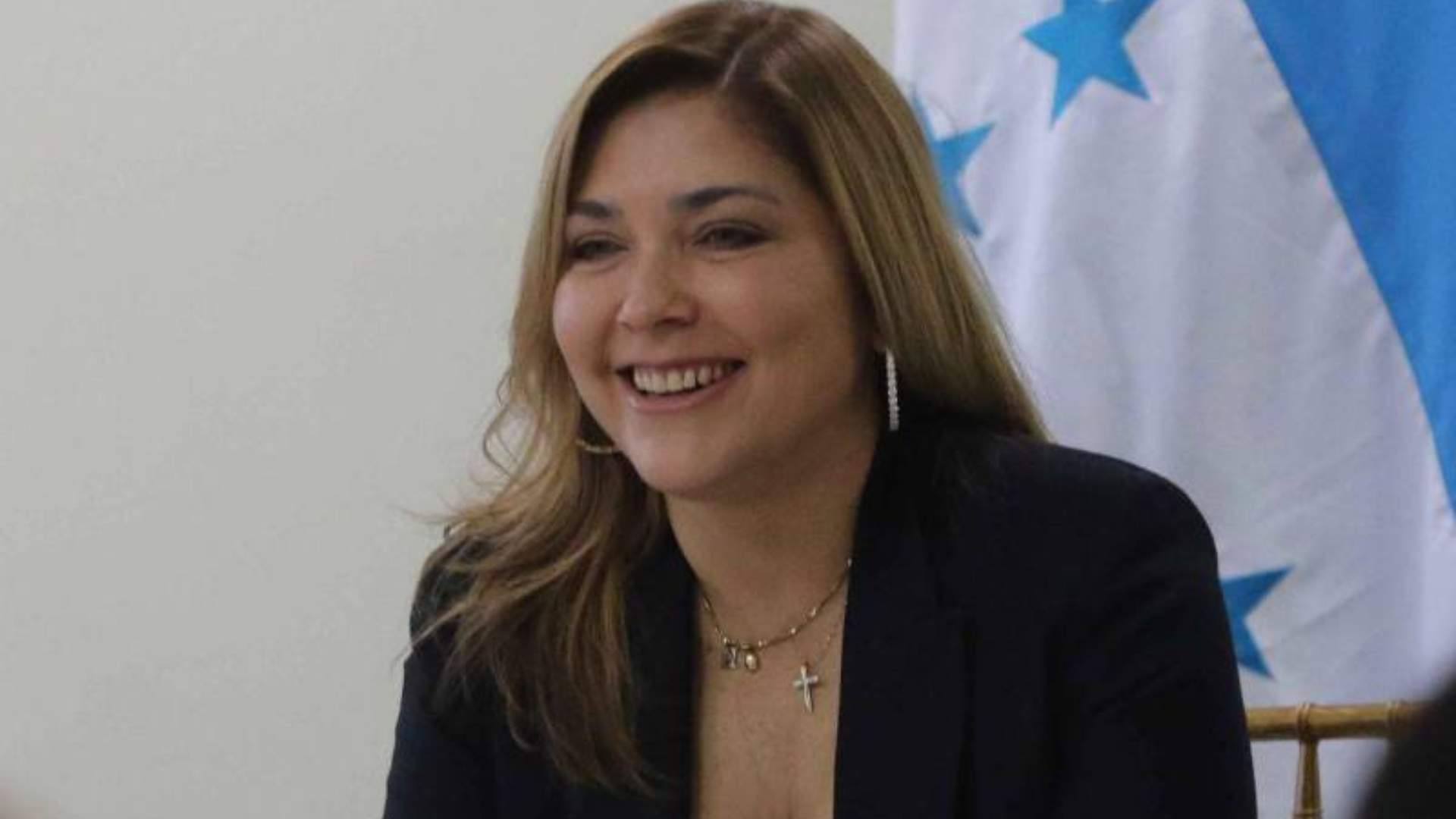 Consejera Ana Paola Hall informa adjudicación de conectividad por mayoría de votos