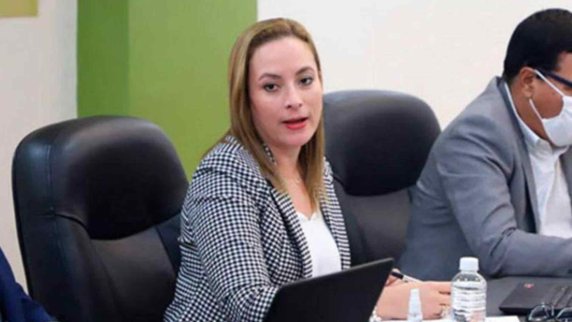 Desmienten la supuesta renuncia de Blanca Laínez, directora electoral del CNE