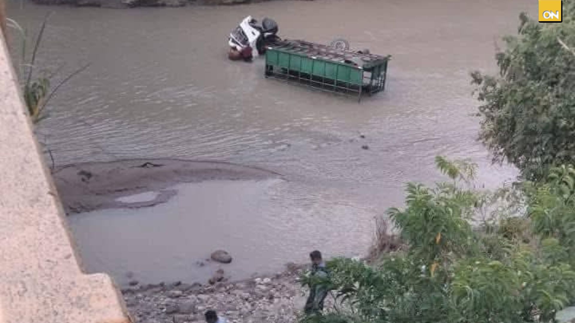 Dos fallecidos y un herido tras caída de camión en puente El Sixe, Ocotepeque
