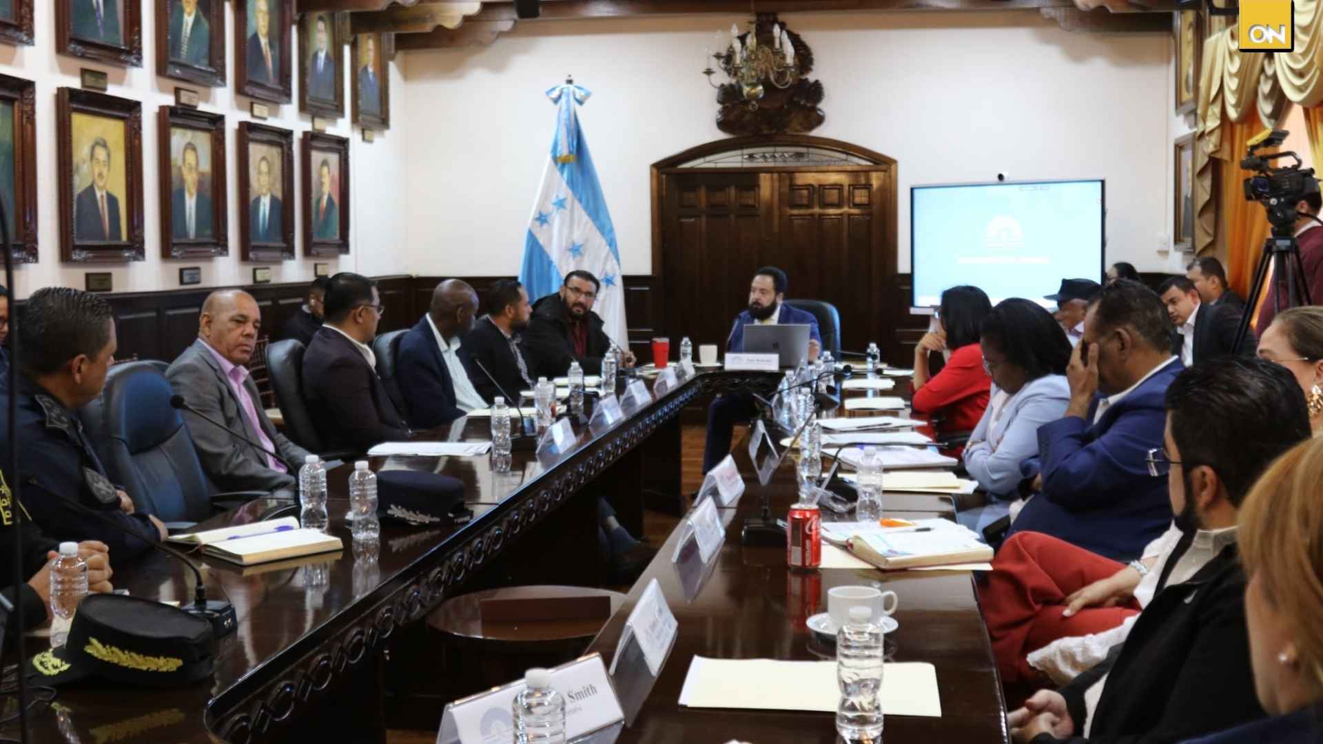 En suspenso continúa la reanudación de sesiones en el CN