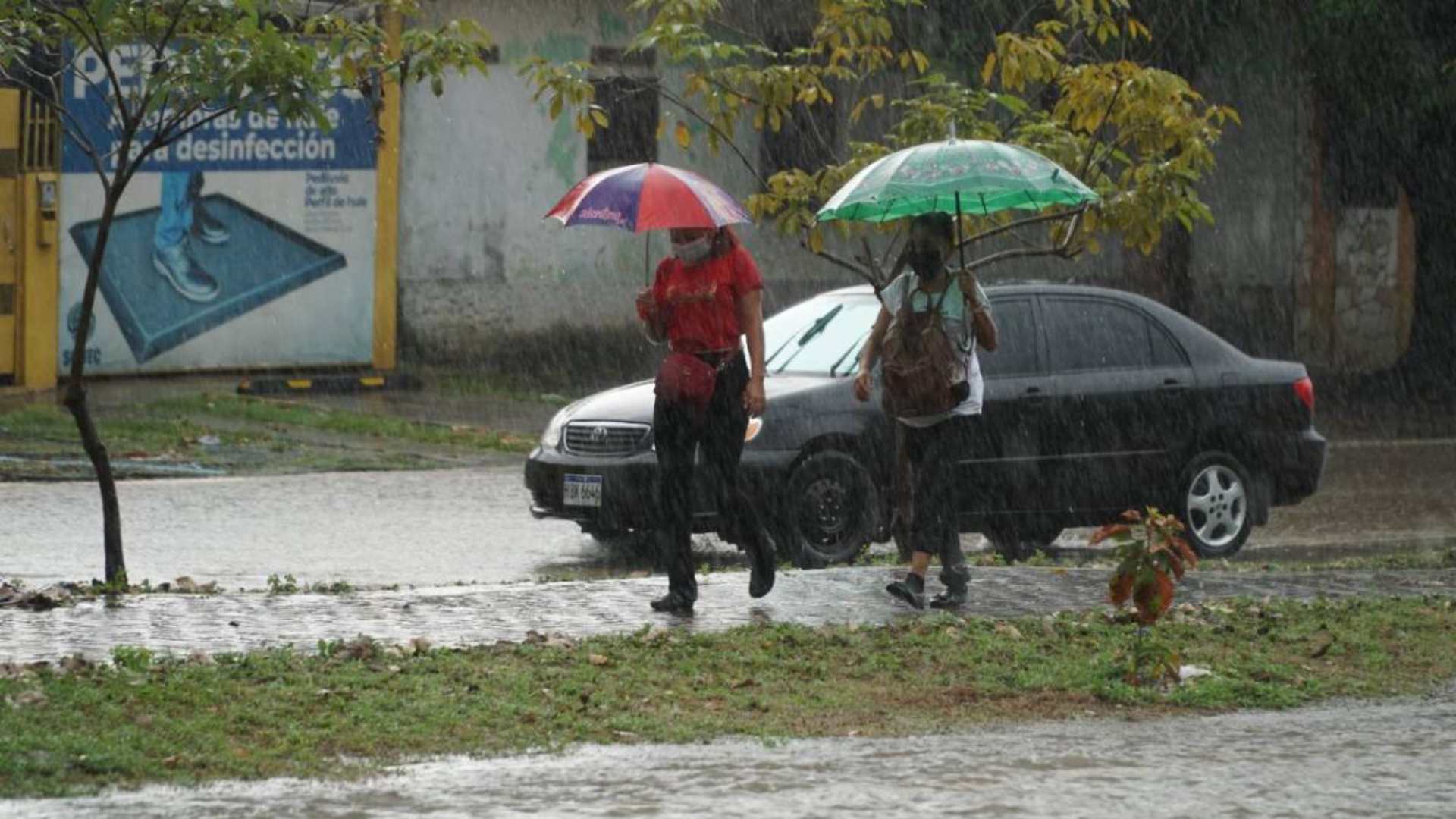 Cenaos pronostica lluvias y tormentas eléctricas en varias regiones de Honduras este martes