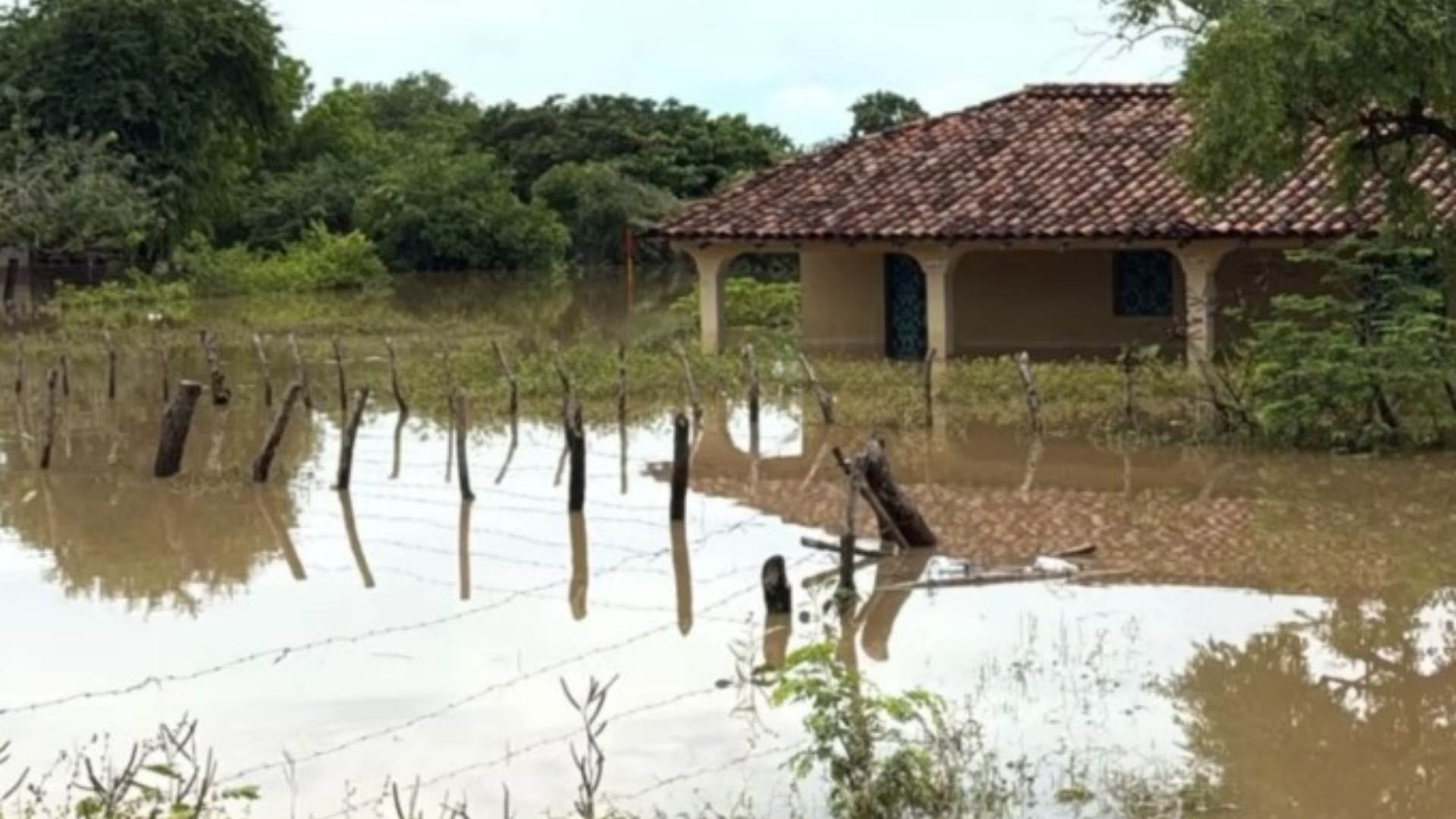 Lluvias dejan cuatro muertos y comunidades incomunicadas en varias zonas de Honduras