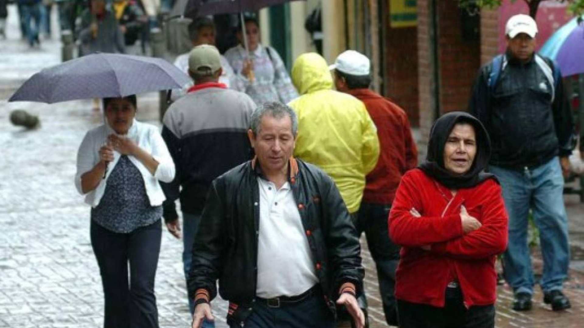 Masa de aire frío mantiene lluvias y descenso de temperatura en gran parte de Honduras