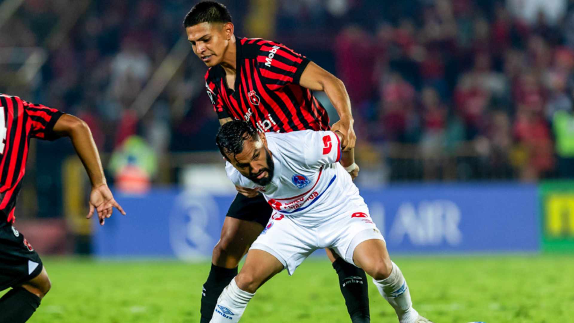 Olimpia vs Alajuelense Honduras Copa Centroamericana Estadio Nacional Chelato Ucles