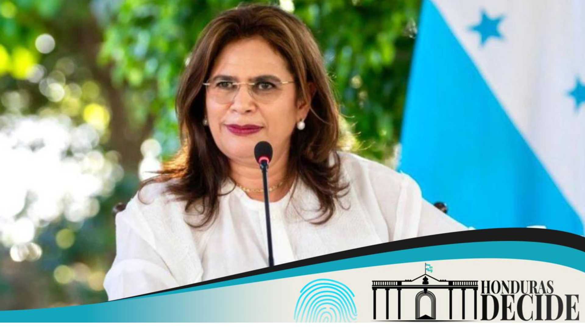 Rixi Moncada pide la renuncia de Cossette López y genera diversas reacciones