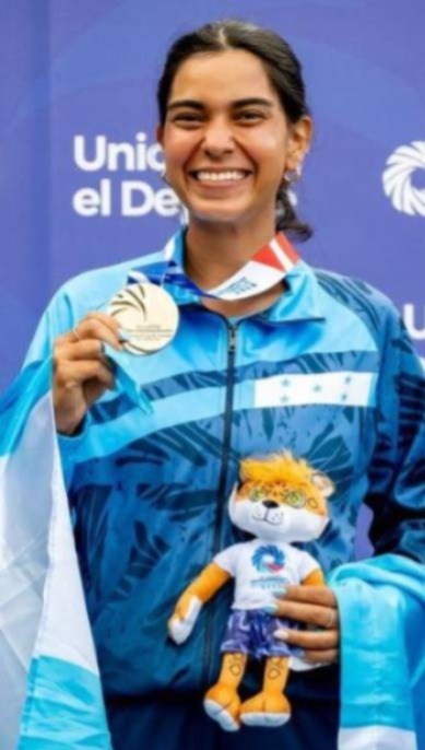 tenista ganan oro en los Juegos Centroamericanos 2025 