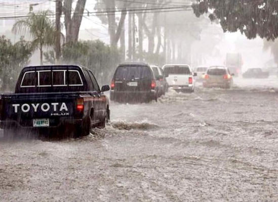 Anuncian el ingreso del primer frente frío en Honduras: advierten lluvias intensas y riesgo de inundaciones