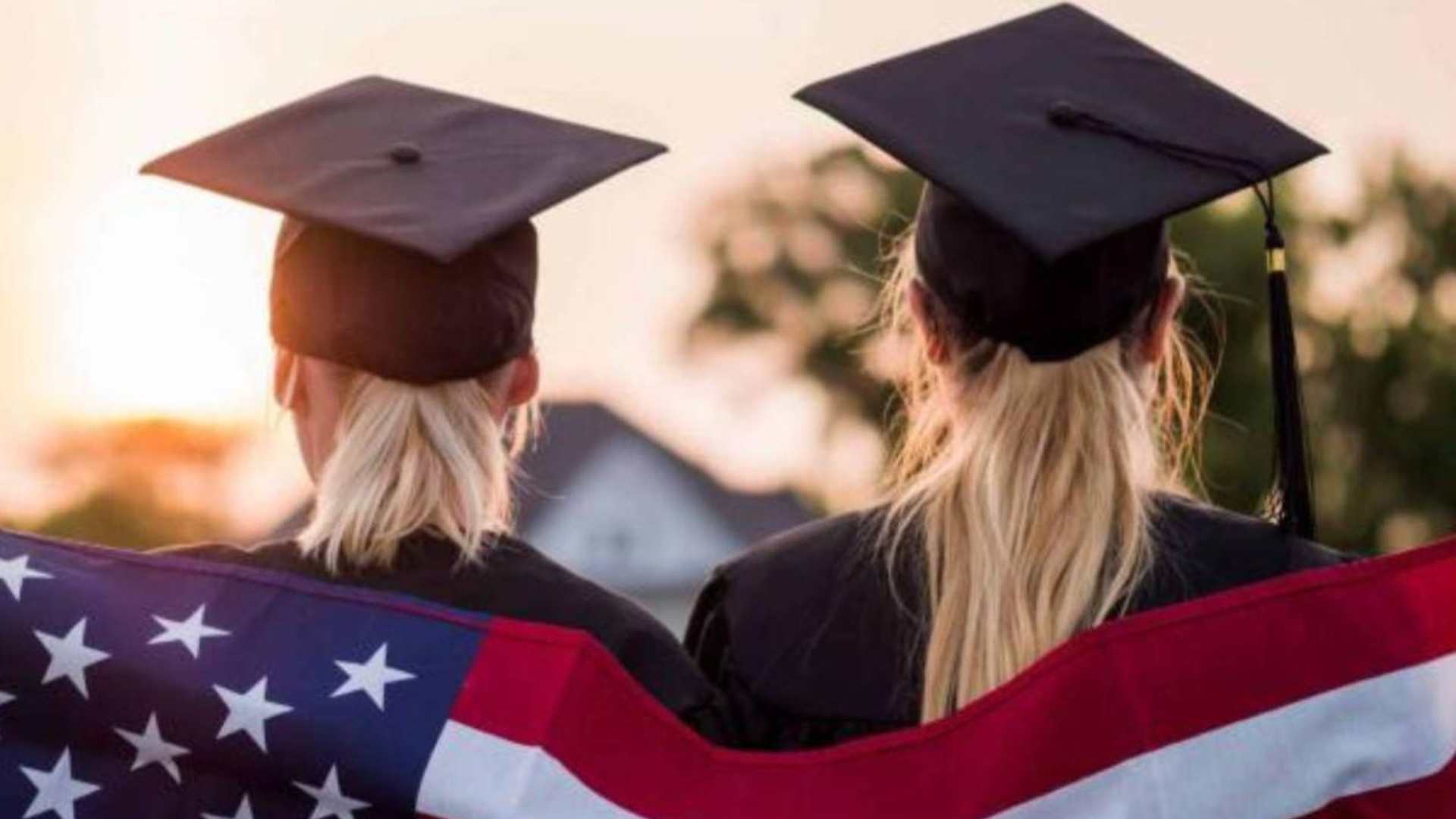 Experta explica cómo aplicar a una beca universitaria en Estados Unidos